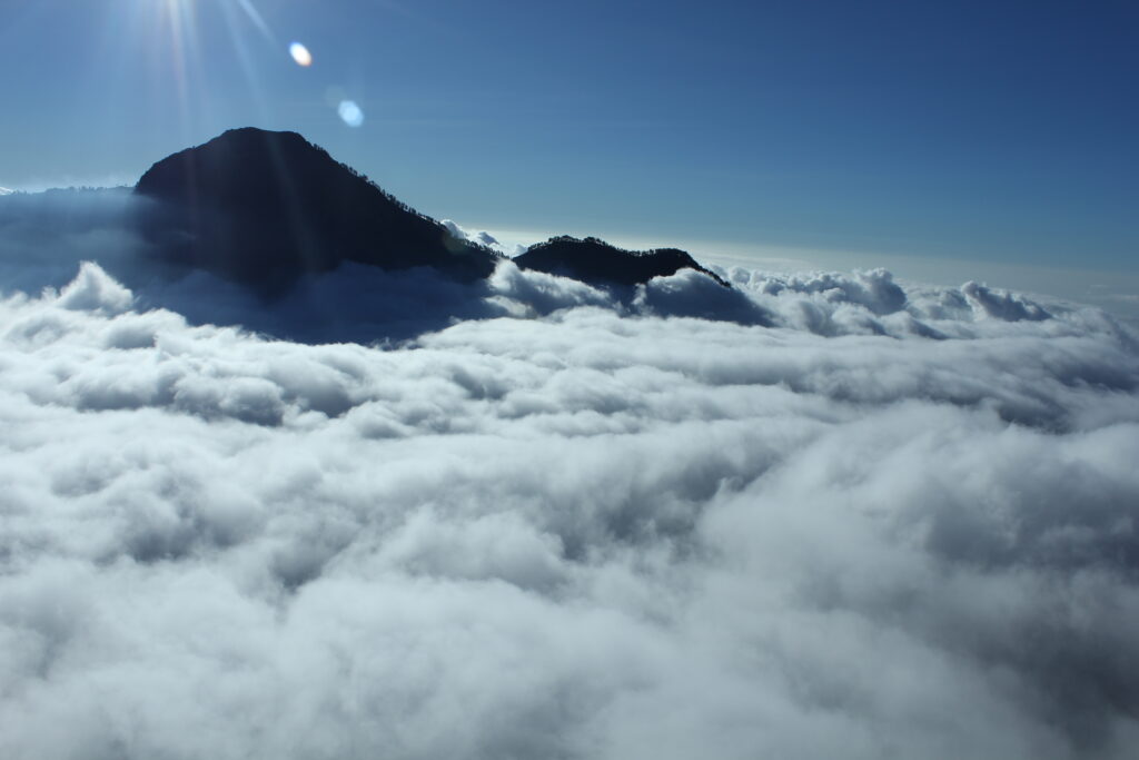 Rinjani Trekking Package Terbaik dan Terfavorit