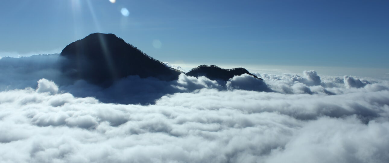 Rinjani Trekking Package Terbaik dan Terfavorit