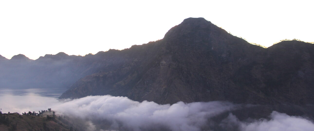 Summit Rinjani Terbaik dan Terfavorit