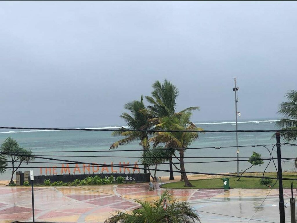 Deskripsi Pantai Kuta Lombok Terbaik