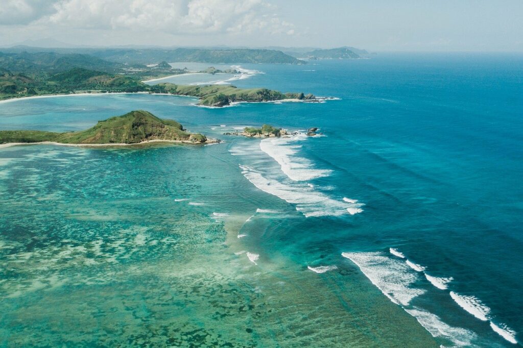 Pantai Kuta Lombok Mandalika Terbaik dan Terfavorit